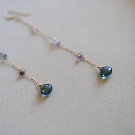 London blue topaz pierce【14kgf】