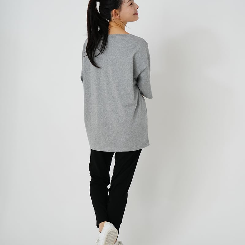 首ゆる、肩おちのゆったりリラックス大人Tシャツ_グレー | JUNKAPPLE