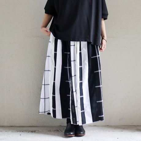 ARTE POVERA アルテポーヴェラ　ストライプMIXギャザースカート　#ホワイトｘブラックMIX