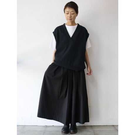 ARTE POVERA アルテポーヴェラ　製品染め16/-ムライト天竺Vネックベスト　#黒、レモン、ラベンダー