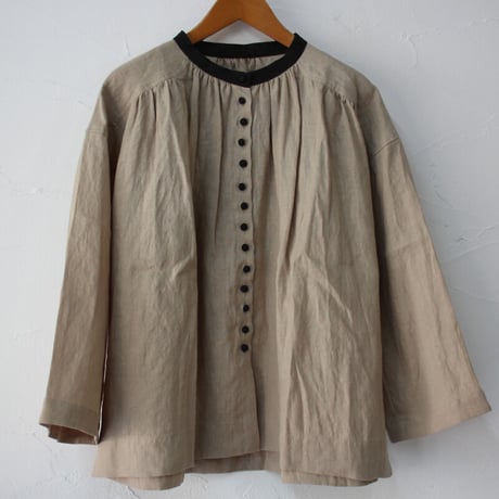 MAGALI マガリ　フレンチリネンアンティークブラウス　#ベージュ、チャコール