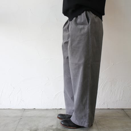 TRAVAIL MANUEL トラバイユマニュアル　コーデュロイインタックパンツ　#ミディアムグレー
