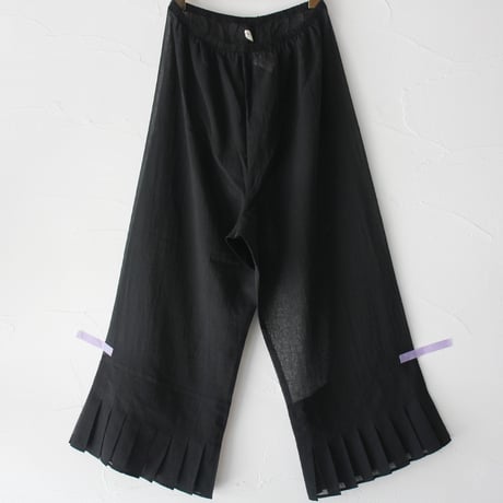 **2026春夏分到着** SUSURI ススリ　フルッターパンツ　#white, black　【送料無料】