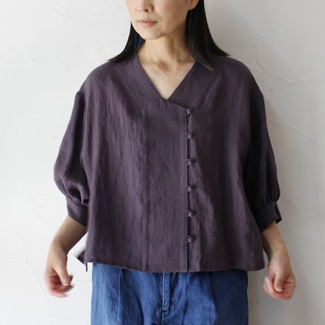 atelier naruse アトリエナルセ　linen stitch V-neck blouse　リネンステッチVネックブラウス
