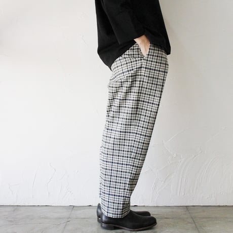 TRAVAIL MANUEL トラバイユマニュアル　レトロチェックポーラパンツ　#グレーチェック