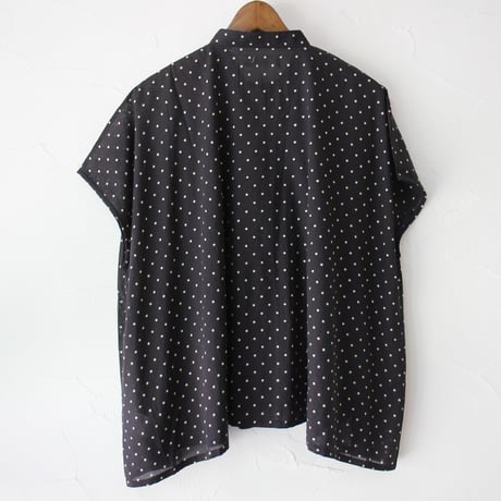 **再入荷** soil ソイル　ドットバンドカラーフレンチスリーブシャツ　#ブラック、ネイビー
