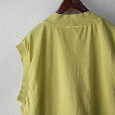 ARTE POVERA アルテポーヴェラ　製品染め16/-ムライト天竺Vネックベスト　#黒、レモン、ラベンダー