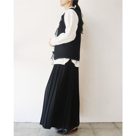 **またまた再入荷** LinenYa リネンヤ　ウールプリーツスカート　#ブラック、グレー　【送料無料】