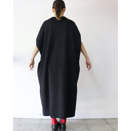 TRAVAIL MANUEL トラバイユマニュアル　ライトポンチシェルワンピース　#グレーオリーブ、ブラック
