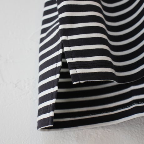 TRAVAIL MANUEL トラバイユマニュアル　ミディボーダースリットTシャツ　#ネイビー、サックス、イエロー