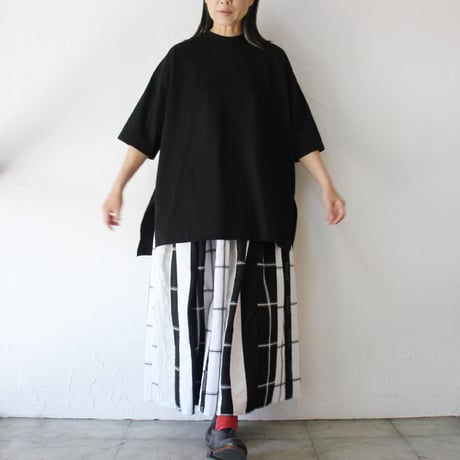 TRAVAIL MANUEL トラバイユマニュアル　ミディ天竺BIGスリットTシャツ　 #ホワイト、ブラック