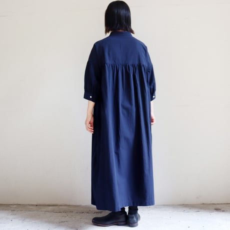 **またまた再入荷** LinenYa リネンヤ　コットンリネンラミースタンドカラーワンピース　#スミクロ、ネイビー