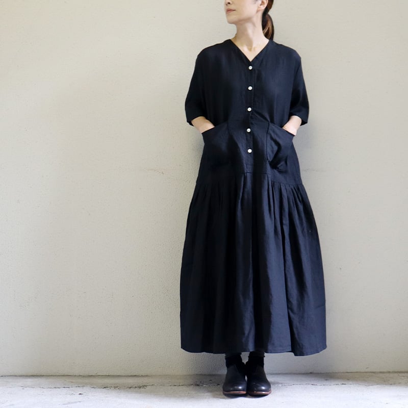 最終値下げ　homspunリネンバイオVネックワンピース homspun Newリネンバイオ Vネックワンピース ブラック homspun