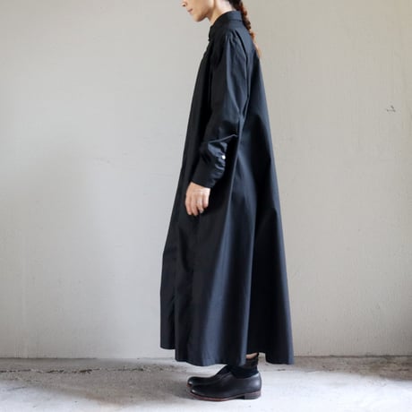 CAERULA PER LIGHTS カエルラ　タイプライターバックフレアワンピース　#ブルー、ブラック
