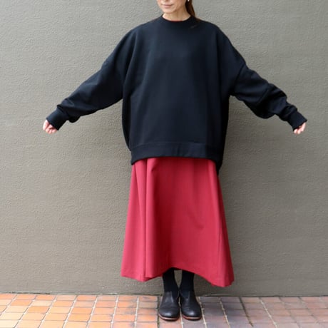 TRAVAIL MANUEL トラバイユマニュアル　タイディ裏毛コクーンプルオーバー　#ブラック、サックス