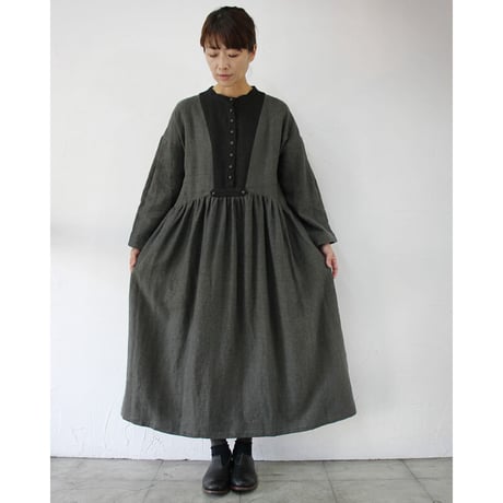 MAGALI マガリ　ブラッシュドベルギーリネンギャザーワンピース　#ベージュ、チャコール