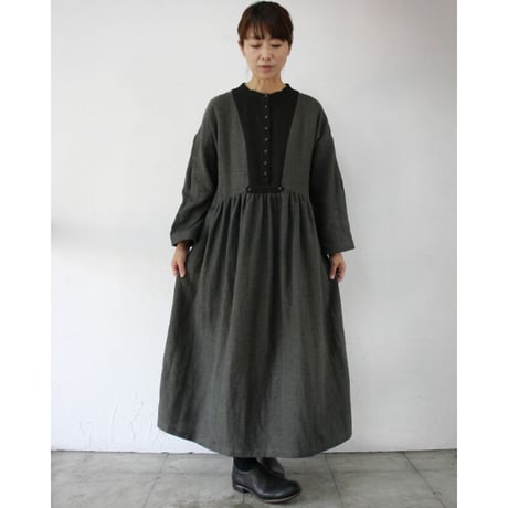 MAGALI マガリ　ブラッシュドベルギーリネンギャザーワンピース　#ベージュ、チャコール
