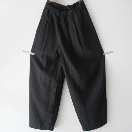 TRAVAIL MANUEL トラバイユマニュアル　フレンチリネンキャンバスコクーンパンツ　#ブラック