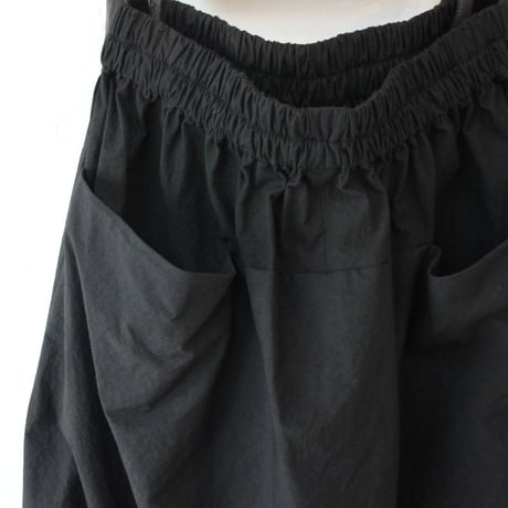**またまた再々入荷** atelier naruse アトリエナルセ　ダウンプルーフコットンカットインポケットスカート down proof cotton cut-in pocket skirt