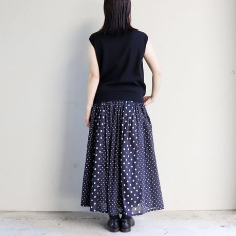 **再入荷** Linenya リネンヤ as it is. コットンノースリーブニット　#アイボリー、ブラック