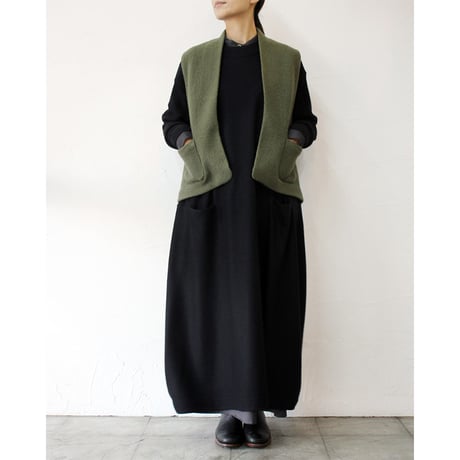 atelier naruse アトリエナルセ　pure wool bouclé vest　ピュアウールブークレベスト　#ブラック、オリーブ　【送料無料】