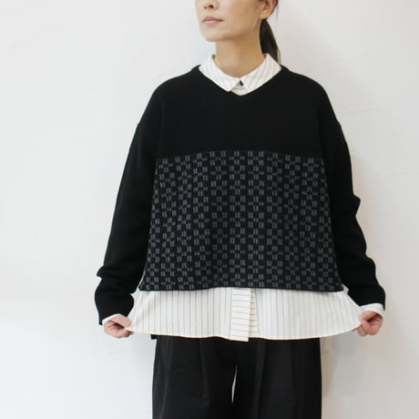 homspun ホームスパン　メリノウールVネックプルオーバー　#ブラックｘチャコール