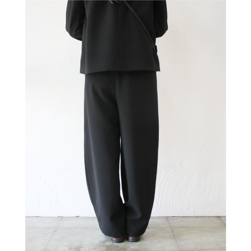 TRAVAIL MANUEL トラバイユマニュアル Wクロスコクーンパンツ