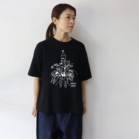 amne アンヌ　H_s tee " Kräftskiva "柄半袖Tシャツ　#ブラック