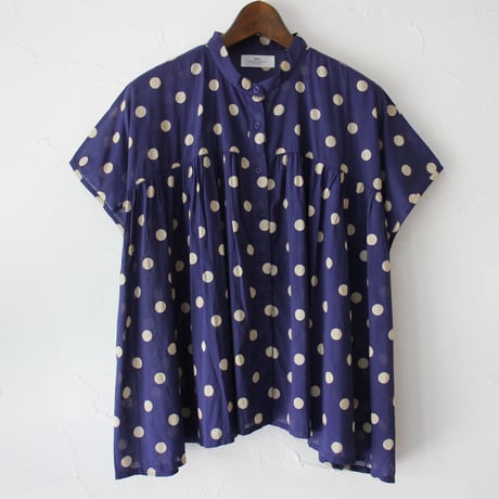 **再入荷** soil ソイル　ドットバンドカラーフレンチスリーブシャツ　#ブラック、ネイビー