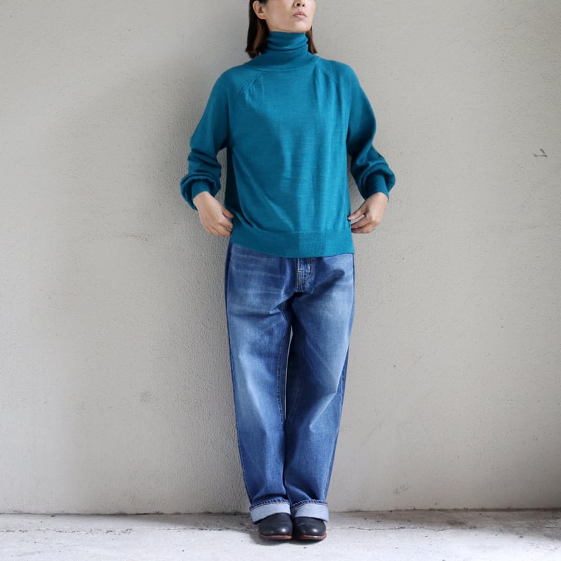 再入荷** atelier naruse アトリエナルセ ウールタートルネックニット