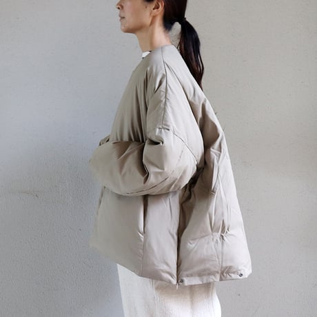 miffew ミフュー no coller over down jacket ノーカラーオーバーダウンジャケット　#black , beige , ecru