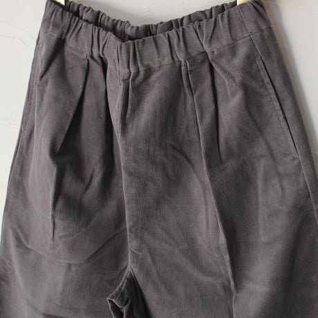 TRAVAIL MANUEL トラバイユマニュアル　コーデュロイインタックパンツ　#ミディアムグレー
