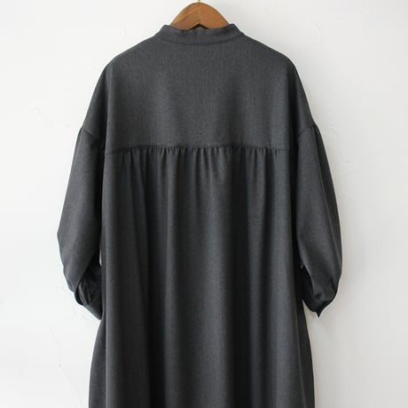**再入荷**Linenya リネンヤ　ウールサキソニー長袖スタンドカラーワンピース　#グレー　【送料無料】