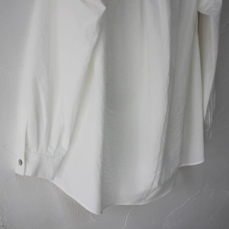 SUSURI ススリ　ヘムレンシャツ　#greenish black , off white