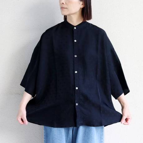 **再入荷** TRAVAIL MANUEL トラバイユマニュアル　キュプラドットバンドカラーシャツ　#ネイビー、ブラック