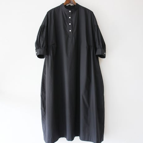 **またまたまた再生産分** LinenYa リネンヤ　コットンスタンドカラーワンピース　#ブラック、千鳥格子