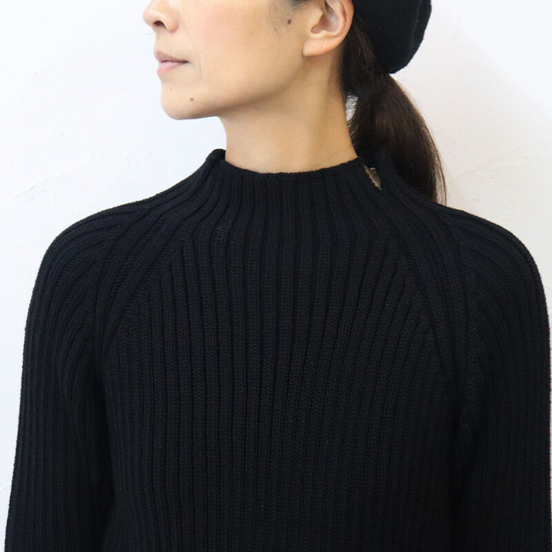 homspun ホームスパン　ラムリブハイネックプルオーバー　black 再入荷** homspun ホームスパン ラムリブハイネックプルオーバー