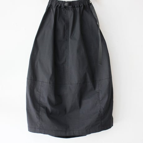 KHA:KI カーキ　STRECH OVAL SKIRT　ストレッチオーバルスカート　#カーキ、ブラック