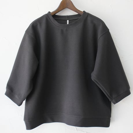 ARTE POVERA アルテポーヴェラ　刺し子風コットン天竺8分袖トレーナー　#スミクロ、ベージュ