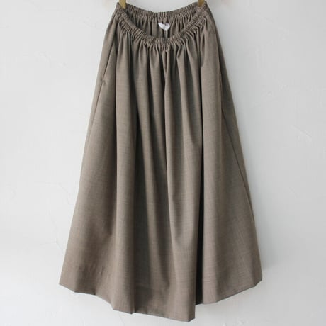 **またまた再入荷**　homspun ホームスパン　ウールトロピカルクロスギャザースカート　#ベージュ、チャコール、ネイビー　【送料無料】