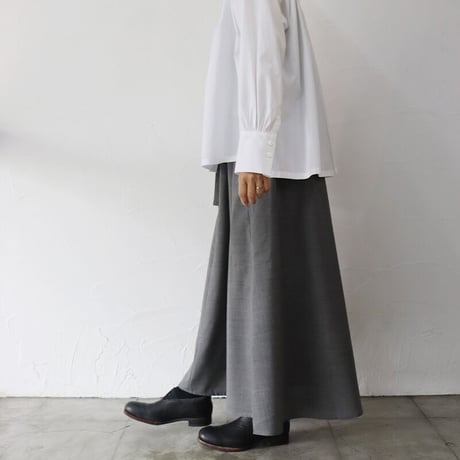 homspun ホームスパン　ウールトロピカルクロス裏付きフレアースカート　#グレー、ブラック