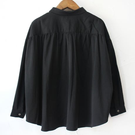 **またまた再入荷**Linenya リネンヤ　高密度サテン長袖丸襟ブラウス　#black