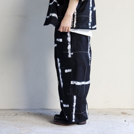 ARTE POVERA アルテポーヴェラ　スーピマローンしぼり染め2タックイージーパンツ　#ブラックMIX