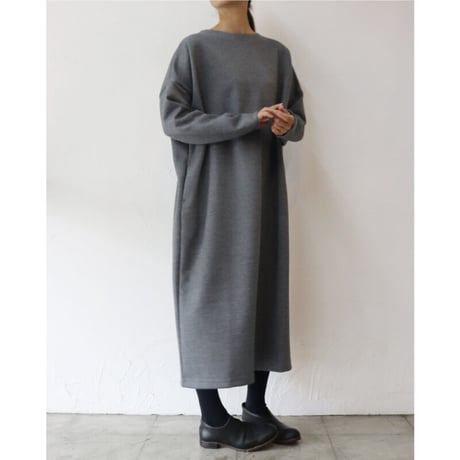 TRAVAIL MANUEL トラバイユマニュアル　ソフトダンボールロングワンピース　#チャコール、ブラック　【送料無料】