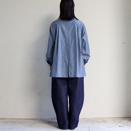 Linenya リネンヤ　インディゴシャンブレースリットセミロングシャツ　#インディゴ