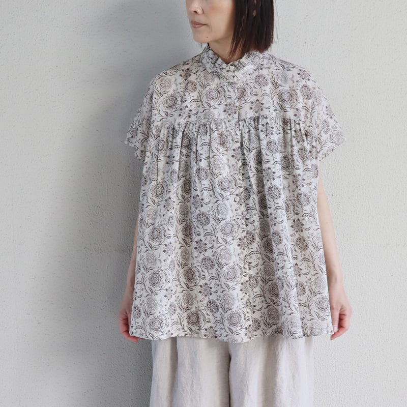 soil ソイル フラワーフリルカラーフレンチスリーブシャツ #ブラック