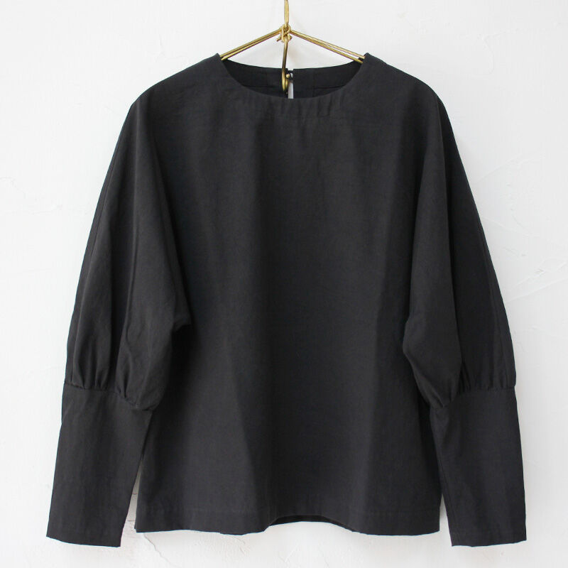 新品タグ付き MAGALI マガリ オールドコットンプルオーバー MAGALI マガリ オールドコットンプルオーバー #オフホワイト