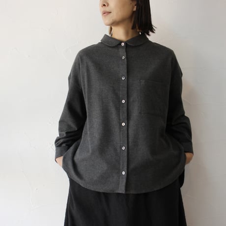 **再入荷** Linenya リネンヤ　コットンｘヤクウール丸襟ブラウス　#チャコール、グレー、ベージュ