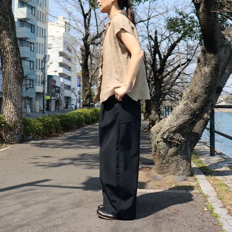 maison de soil メゾンドソイル ノースリーブフリルカラーブラウス　#ホワイト、ベージュ