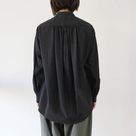 SUSURI ススリ　ヘムレンシャツ　#greenish black , off white